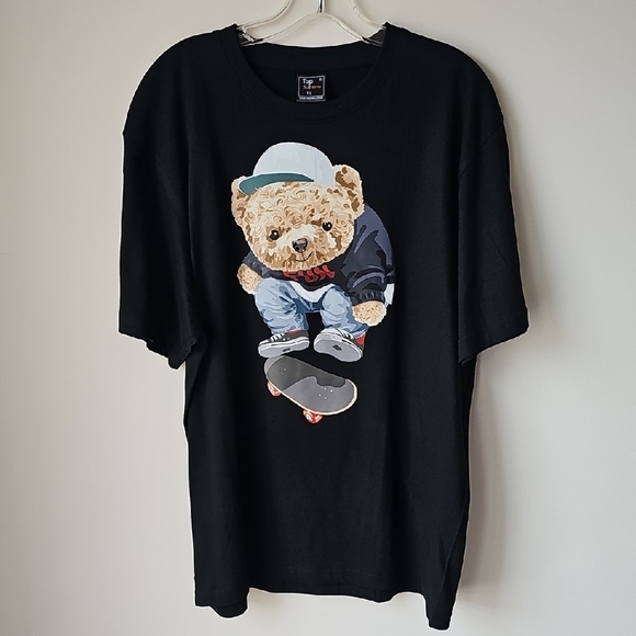 Black T-Shirt with Skateboarding Bear Graphic - Picture 1 of 2